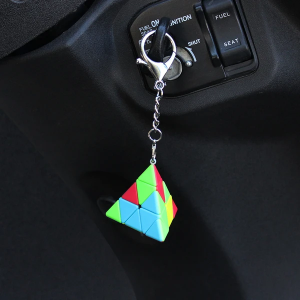Qiyi Keychains Mini Pyramid 33mm | Rubik kocka